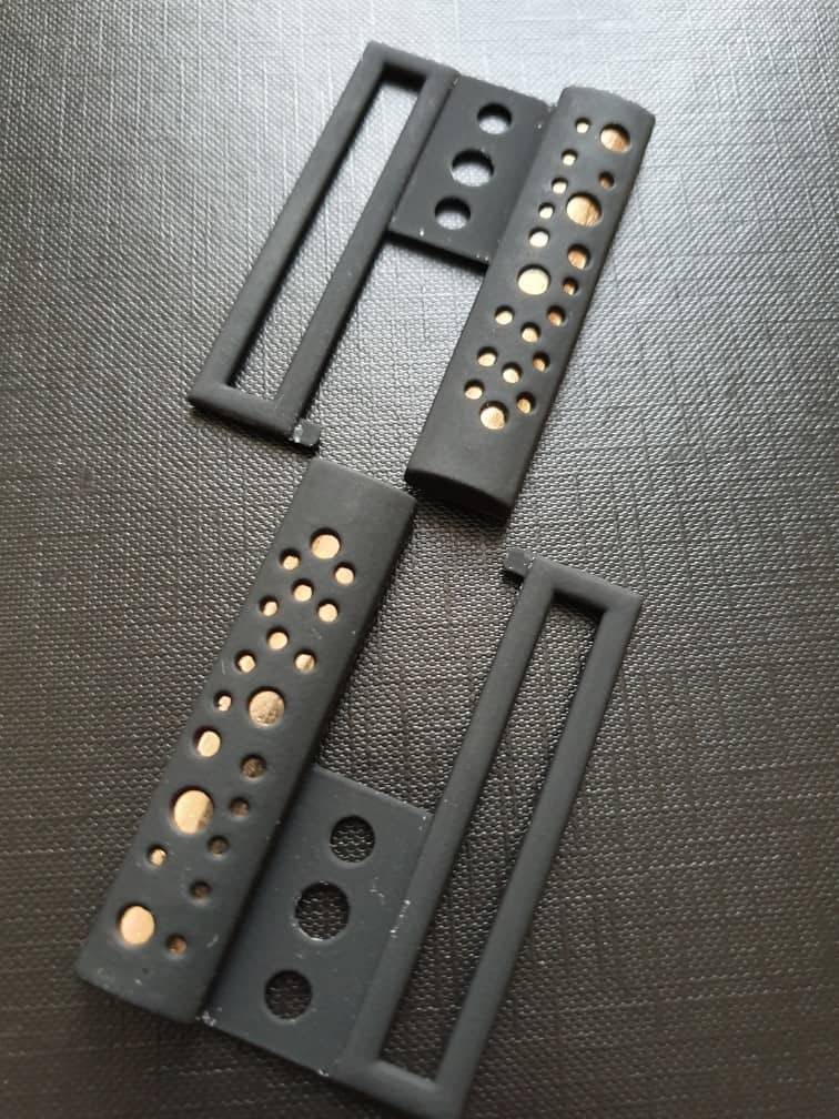 Bikinisluiting 50 mm Metaal Sier (mat zwart met goud) - Afbeelding 2